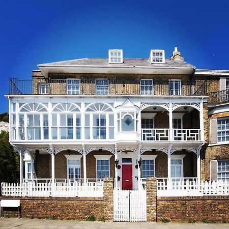 Flat 4 Marine Parade House, 1 East Cliff- Next To Dover Port, White Cliffs, Beach, Castle 외부 사진