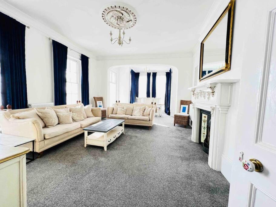 Flat 4 Marine Parade House, 1 East Cliff- Next To Dover Port, White Cliffs, Beach, Castle 외부 사진