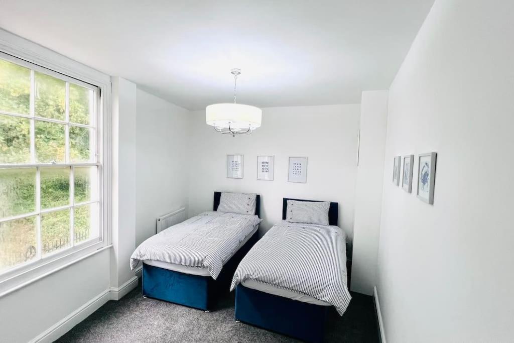 Flat 4 Marine Parade House, 1 East Cliff- Next To Dover Port, White Cliffs, Beach, Castle 외부 사진