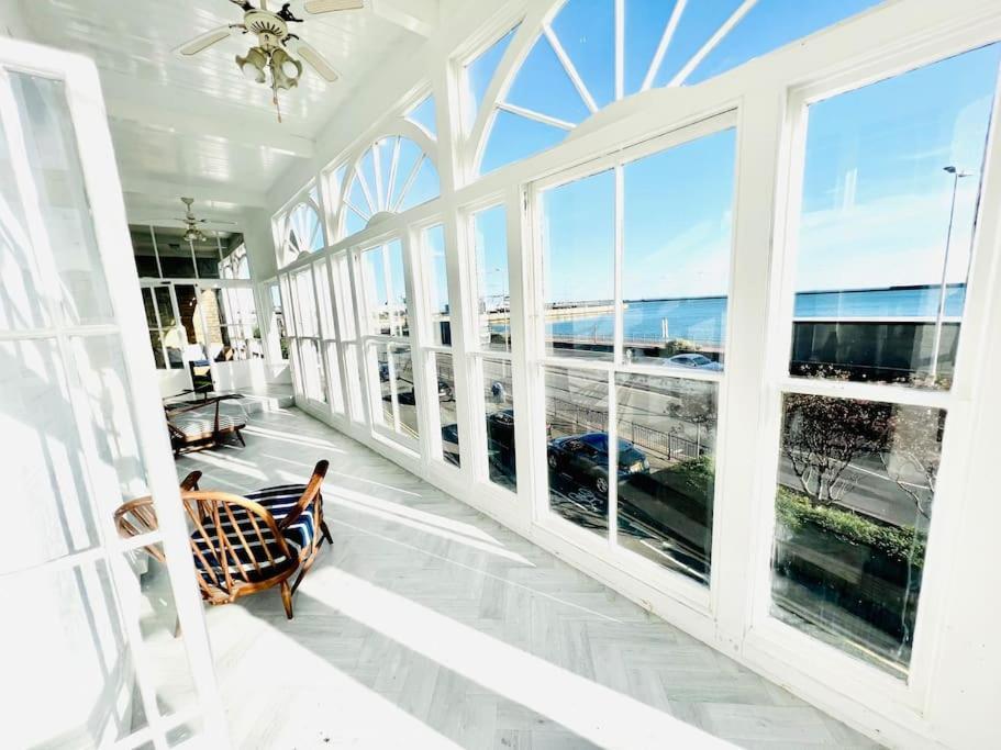 Flat 4 Marine Parade House, 1 East Cliff- Next To Dover Port, White Cliffs, Beach, Castle 외부 사진