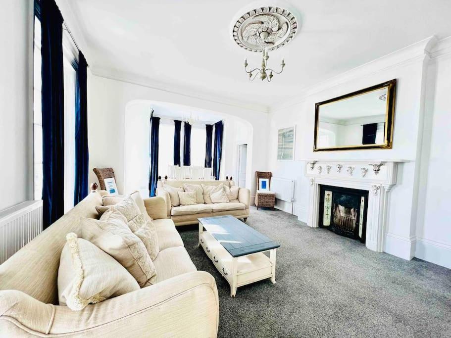 Flat 4 Marine Parade House, 1 East Cliff- Next To Dover Port, White Cliffs, Beach, Castle 외부 사진