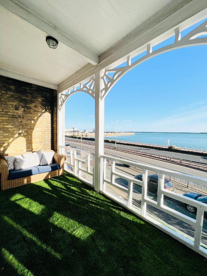 Flat 4 Marine Parade House, 1 East Cliff- Next To Dover Port, White Cliffs, Beach, Castle 외부 사진