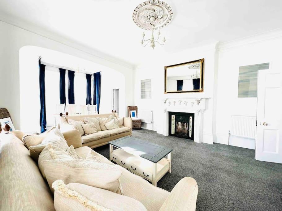 Flat 4 Marine Parade House, 1 East Cliff- Next To Dover Port, White Cliffs, Beach, Castle 외부 사진