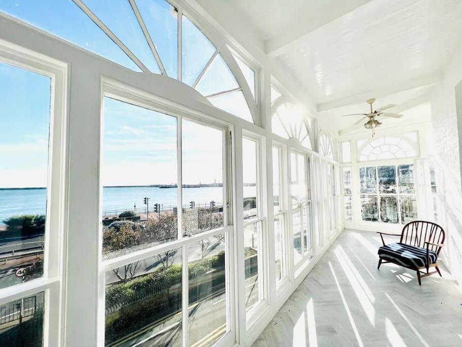 Flat 4 Marine Parade House, 1 East Cliff- Next To Dover Port, White Cliffs, Beach, Castle 외부 사진