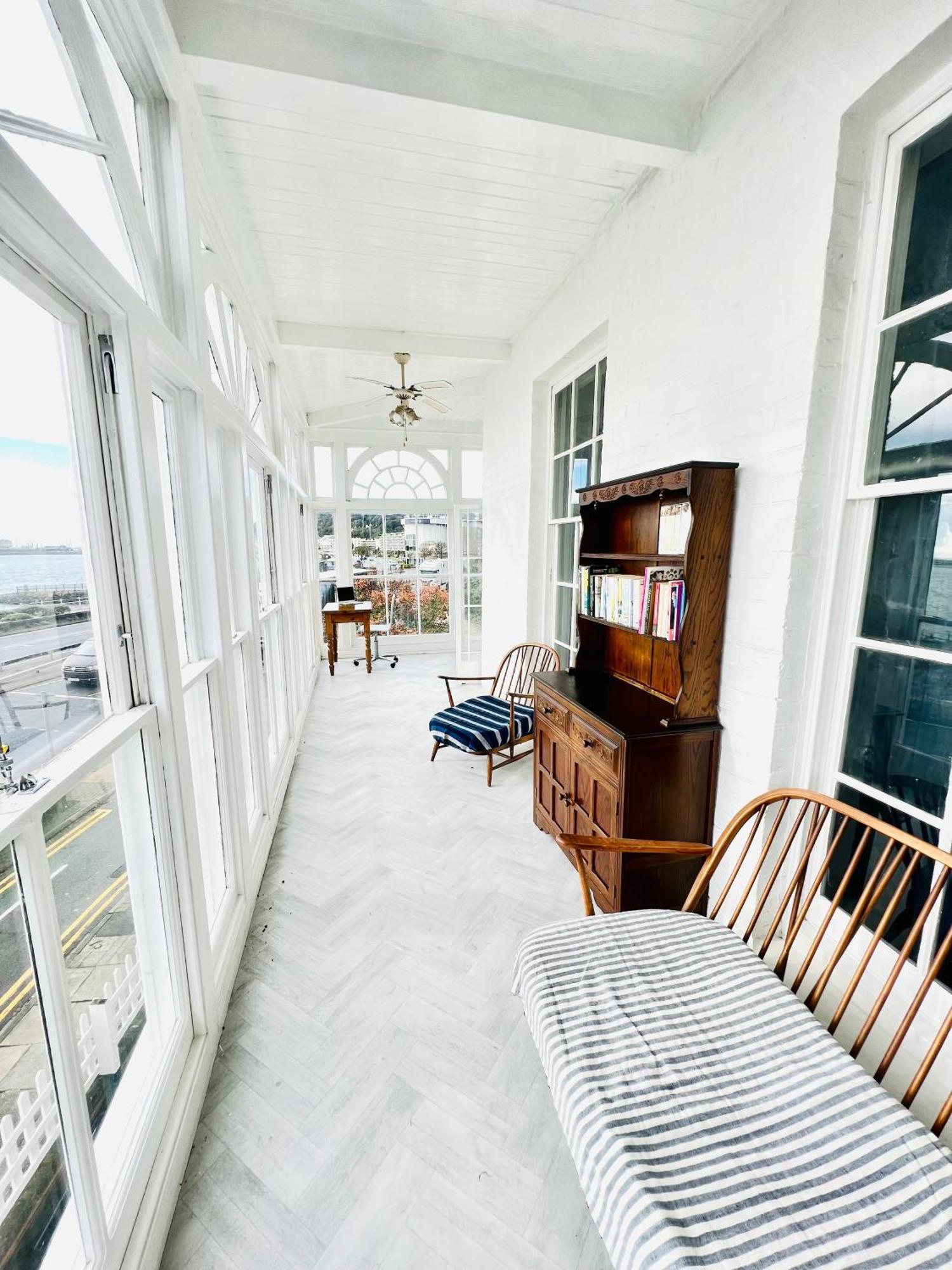 Flat 4 Marine Parade House, 1 East Cliff- Next To Dover Port, White Cliffs, Beach, Castle 외부 사진